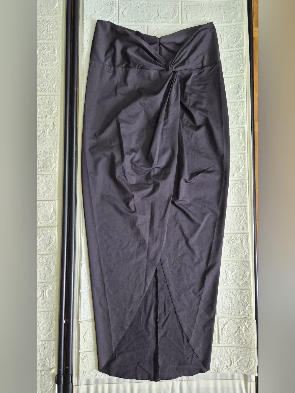 Skims Signature Swim Saraong Size XL Onyx Classic Goth Hi-slit New